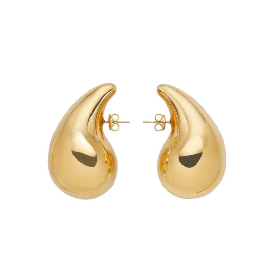 Drop Earrings in Gold